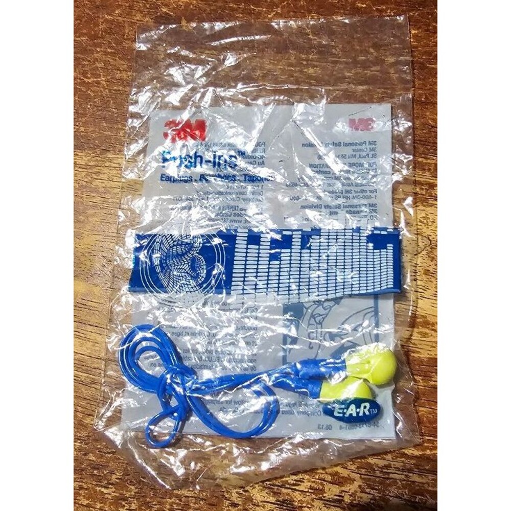 3M Push-Ins Reusable Ear Plugs 1 pair NIB